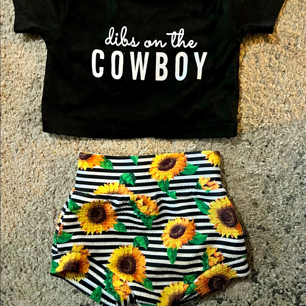 Sunflower outfit the bummies were custom made